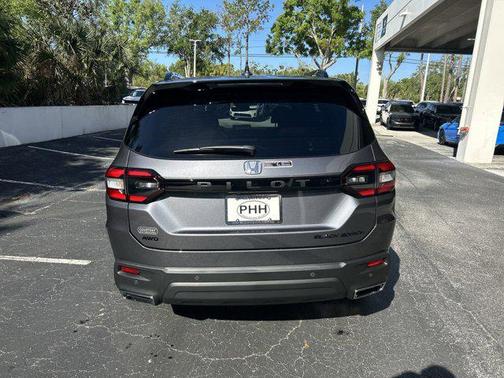 2025 Honda Pilot Black Edition