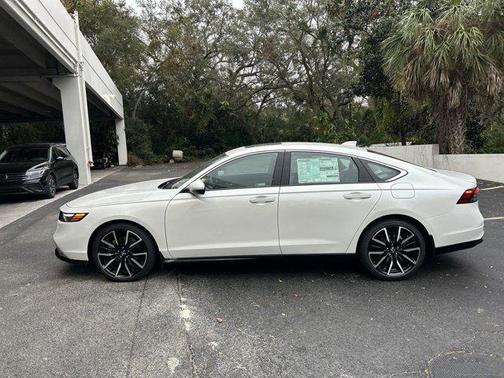 2025 Honda Accord Hybrid Touring