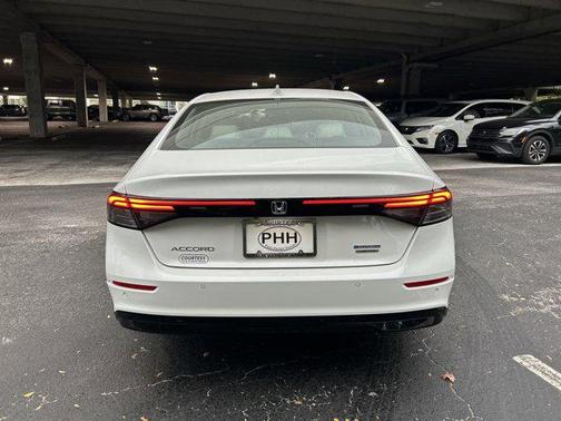 2025 Honda Accord Hybrid Touring