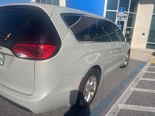 2019 Chrysler Pacifica Touring Plus