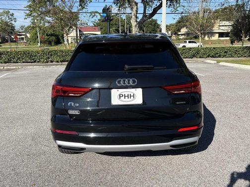 2021 Audi Q3 40 Premium