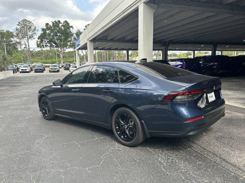 2025 Honda Accord Sport SE 1.5T