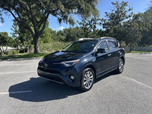 2017 Toyota RAV4 Platinum