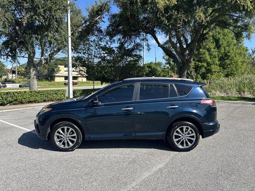 2017 Toyota RAV4 Platinum