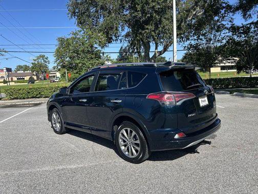 2017 Toyota RAV4 Platinum
