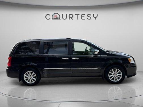 Mocha Java Pearlcoat 2015 Chrysler Town & Country Limited Platinum