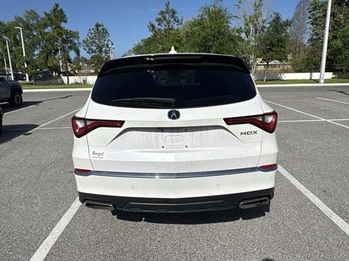 Lunar Silver Metallic 2023 Acura MDX Technology