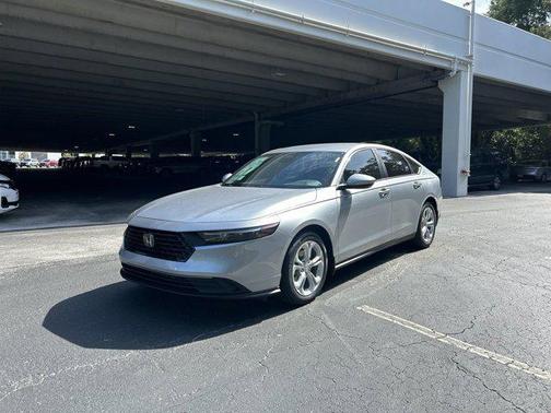2025 Honda Accord LX 1.5T