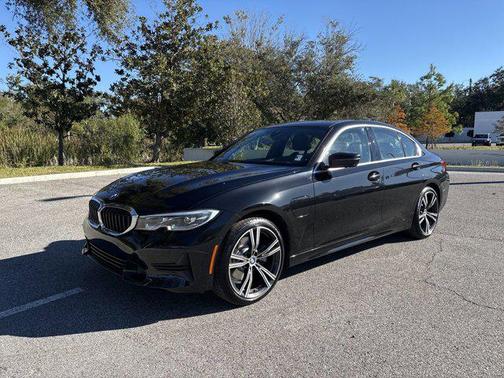 2021 BMW 330e Base