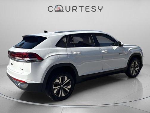 2024 Volkswagen Atlas Cross Sport 2.0T SE