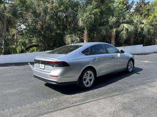 2025 Honda Accord LX 1.5T