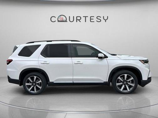 2024 Honda Pilot Touring