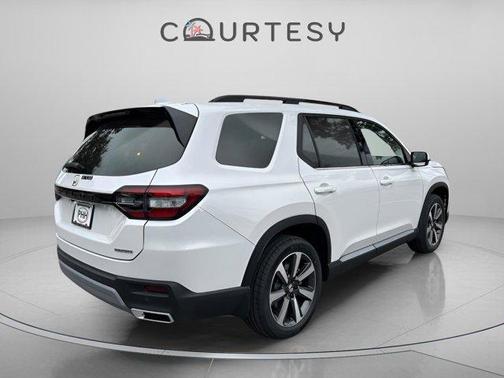 2024 Honda Pilot Touring