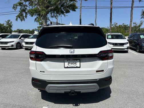 2025 Honda Pilot TrailSport
