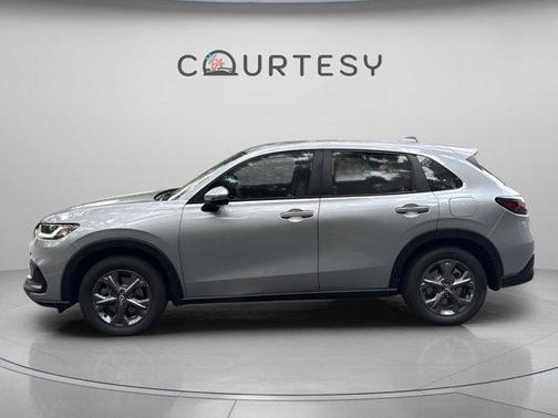 Solar Silver Metallic 2026 Honda HR-V LX