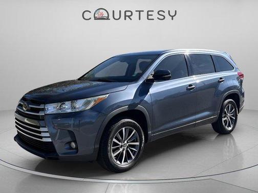 2018 Toyota Highlander SE