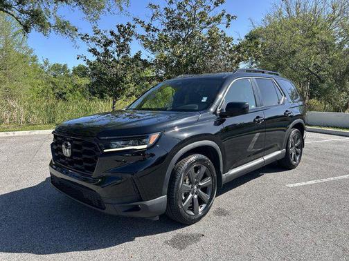2023 Honda Pilot 2WD Sport