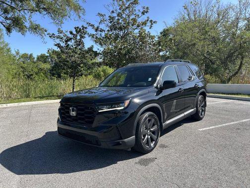 2023 Honda Pilot 2WD Sport