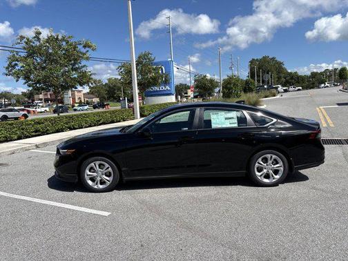 2025 Honda Accord LX 1.5T