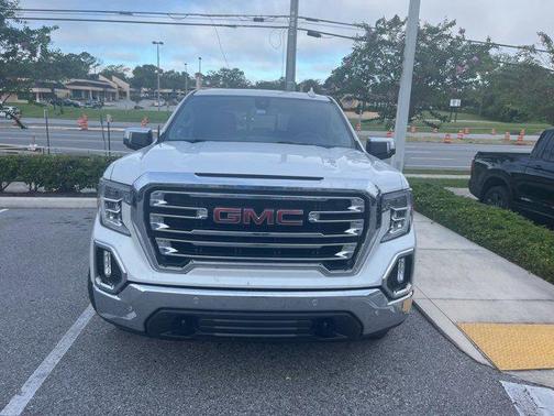 2022 GMC Sierra 1500 SLT