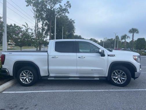 2022 GMC Sierra 1500 SLT
