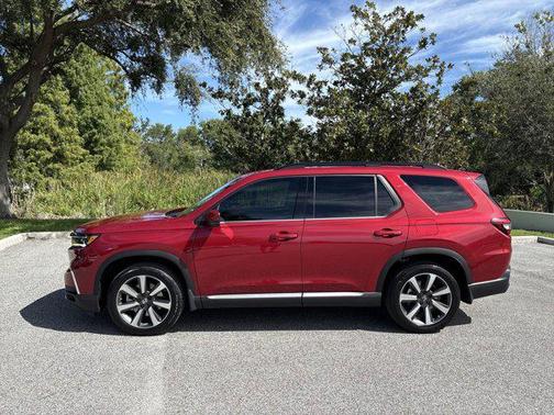 2023 Honda Pilot AWD Elite