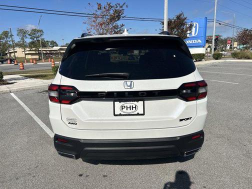 2025 Honda Pilot Sport