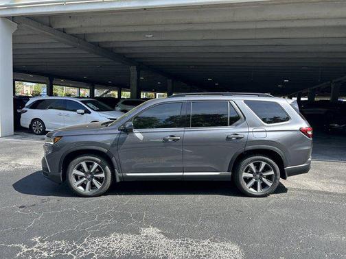 2025 Honda Pilot Elite