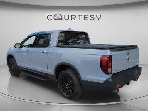 Modern Steel Metallic 2023 Honda Ridgeline RTL-E