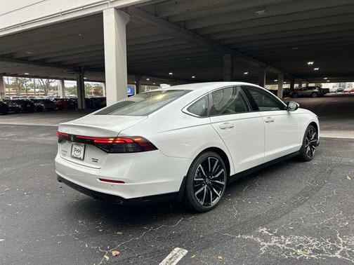 2025 Honda Accord Hybrid Touring
