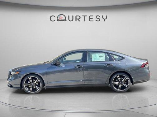 Meteorite Gray Metallic 2026 Honda Accord SE