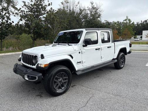 2024 Jeep Gladiator Sport S