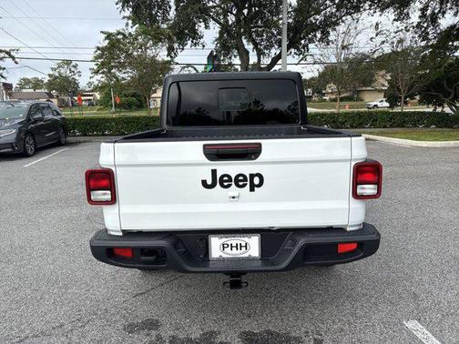 2024 Jeep Gladiator Sport S
