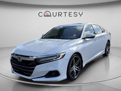 Platinum White Pearl 2021 Honda Accord Touring 2.0T