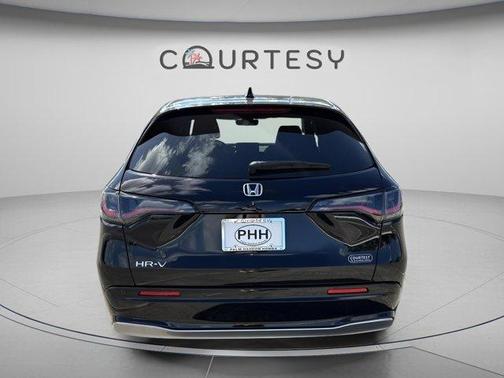 Crystal Black Pearl 2026 Honda HR-V EX-L