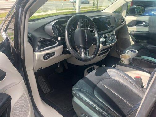 2020 Chrysler Pacifica Touring-L Plus