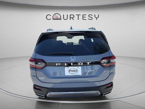 Sonic Gray Pearl 2026 Honda Pilot EX-L