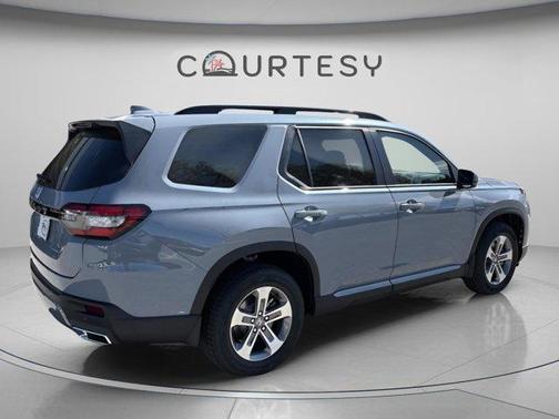 Sonic Gray Pearl 2026 Honda Pilot EX-L