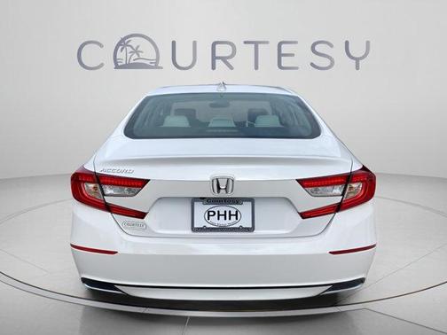 Lunar Silver Metallic 2019 Honda Accord LX