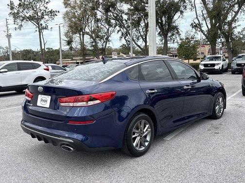 2019 Kia Optima LX