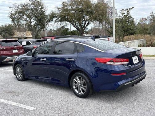 2019 Kia Optima LX