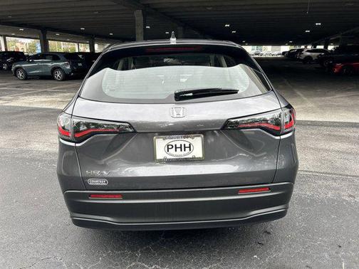 2025 Honda HR-V LX