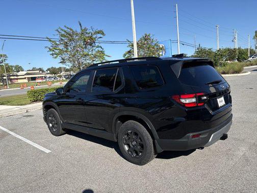 2025 Honda Pilot TrailSport
