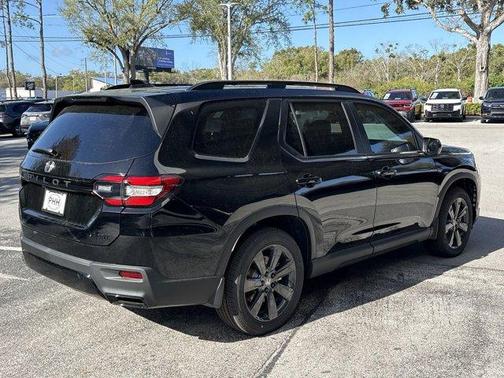 Crystal Black Pearl 2026 Honda Pilot Sport