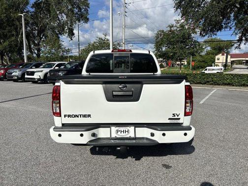 2020 Nissan Frontier SV