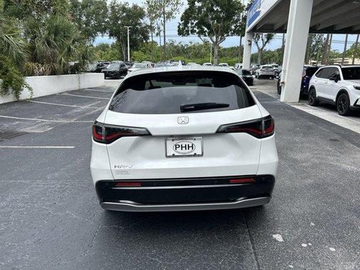 Platinum White Pearl 2026 Honda HR-V EX-L