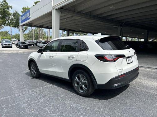 2026 Honda HR-V LX