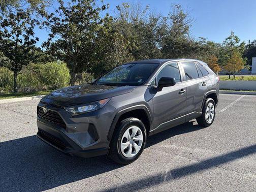 2022 Toyota RAV4 LE