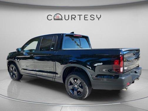 Crystal Black Pearl 2026 Honda Ridgeline TrailSport