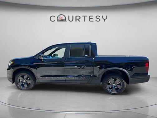 Crystal Black Pearl 2026 Honda Ridgeline TrailSport